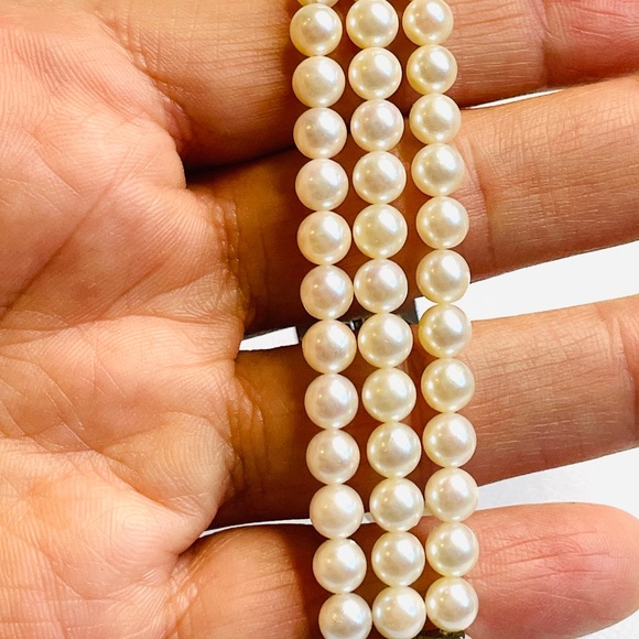 Vintage Mikimoto Cultured Triple Strand Pearls Bracelet Sterling Silver Clasp - Picture 7 of 9
